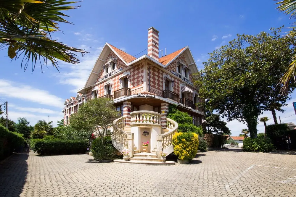 Hôtel Le Dauphin - Arcachon (Gironde)