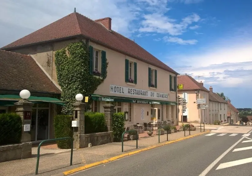 Hôtel du Commerce Tronget - Tronget (Allier)