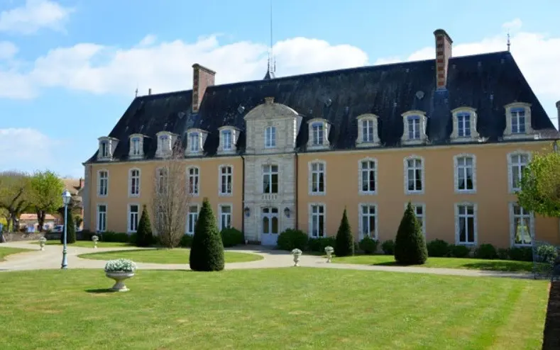 Château de la Freslonnière - Souligné-sous-Ballon (Sarthe)