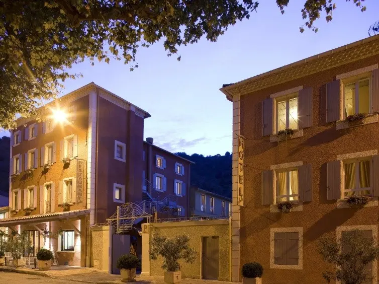 Hôtel Azalées - Tournon-sur-Rhône (Ardèche)