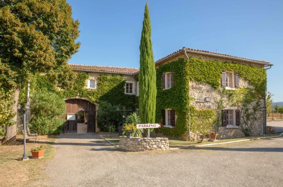 Auberge la Plaine - Chabrillan (Drôme)