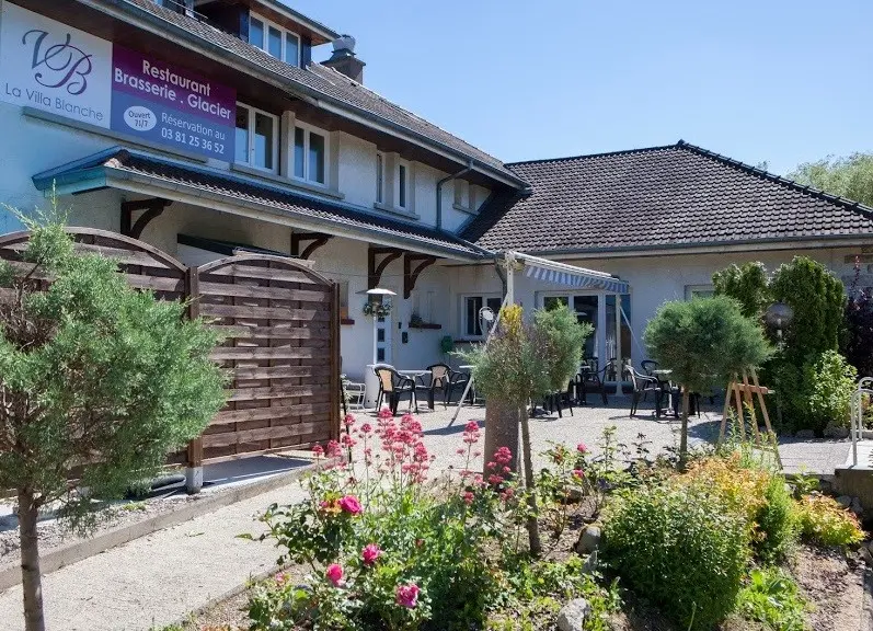 La Villa Blanche - Chalèze (Doubs)