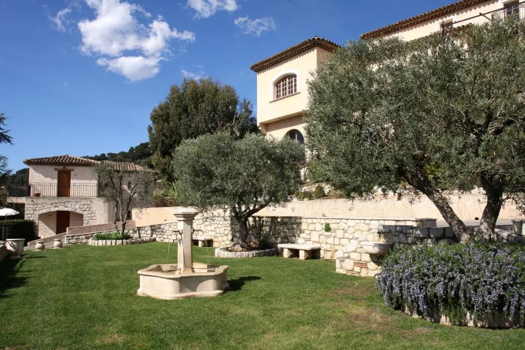 Hôtel Restaurant Alain Llorca - La Colle-sur-Loup (Alpes-Maritimes)