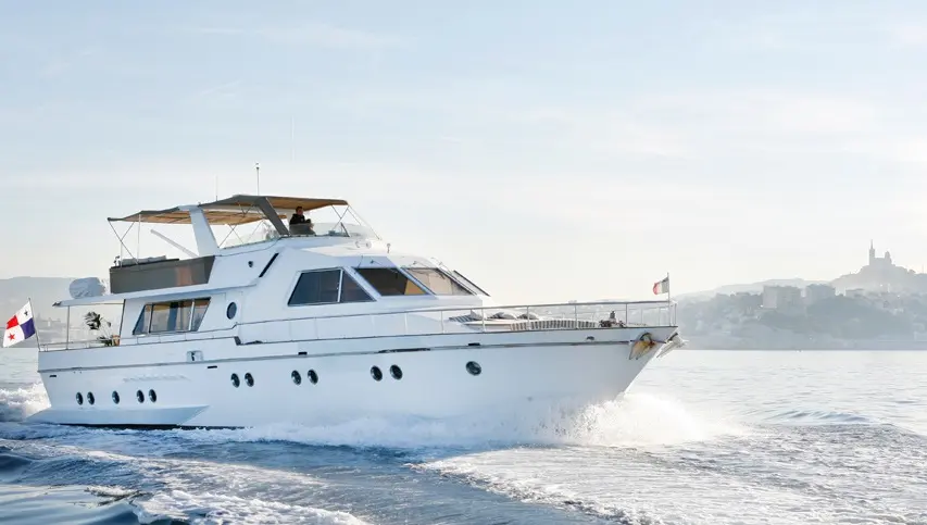 Yacht Cyos - Marseille (Bouches-du-Rhône)