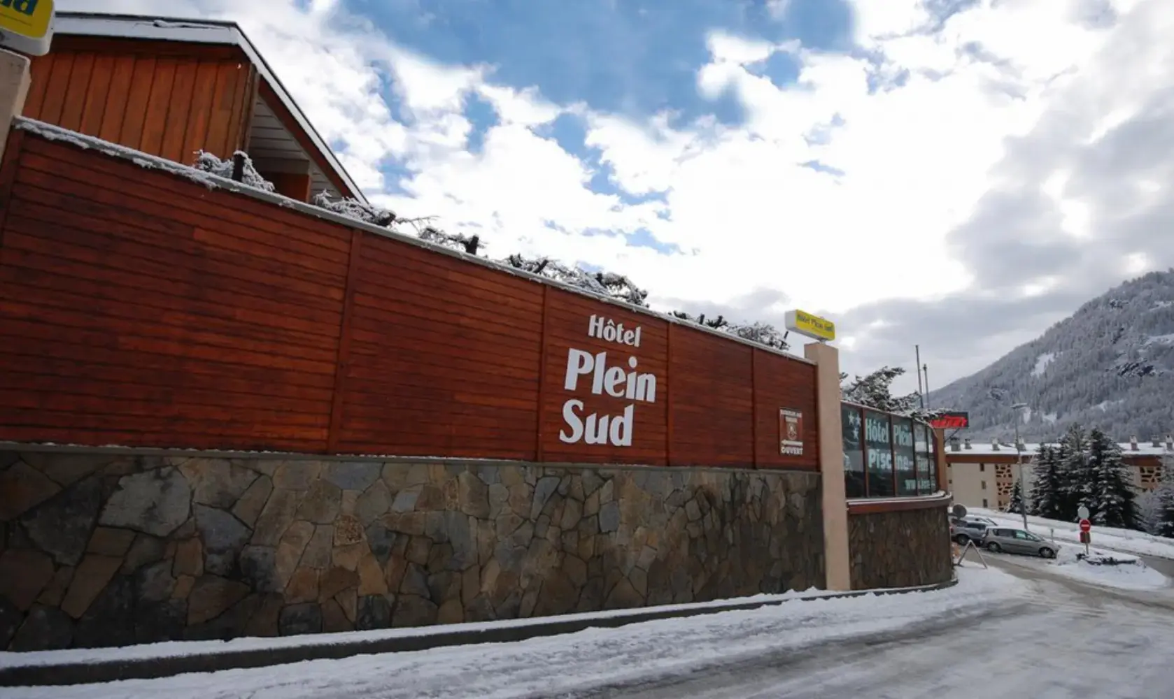 Hôtel Plein Sud - Chantemerle (null)