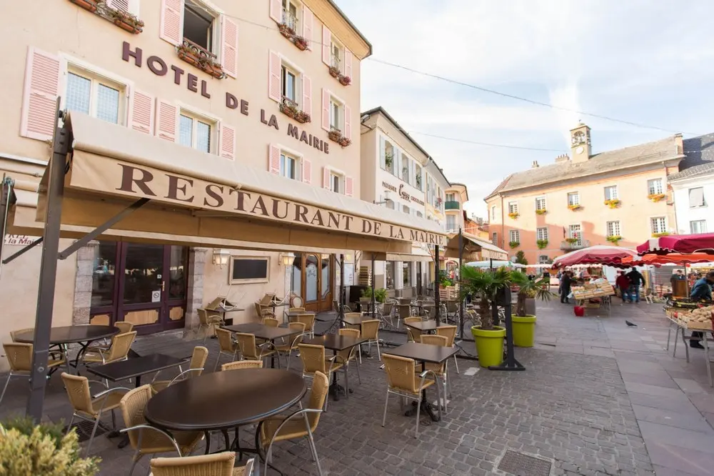 Hôtel de la Mairie - Embrun (Hautes-Alpes)