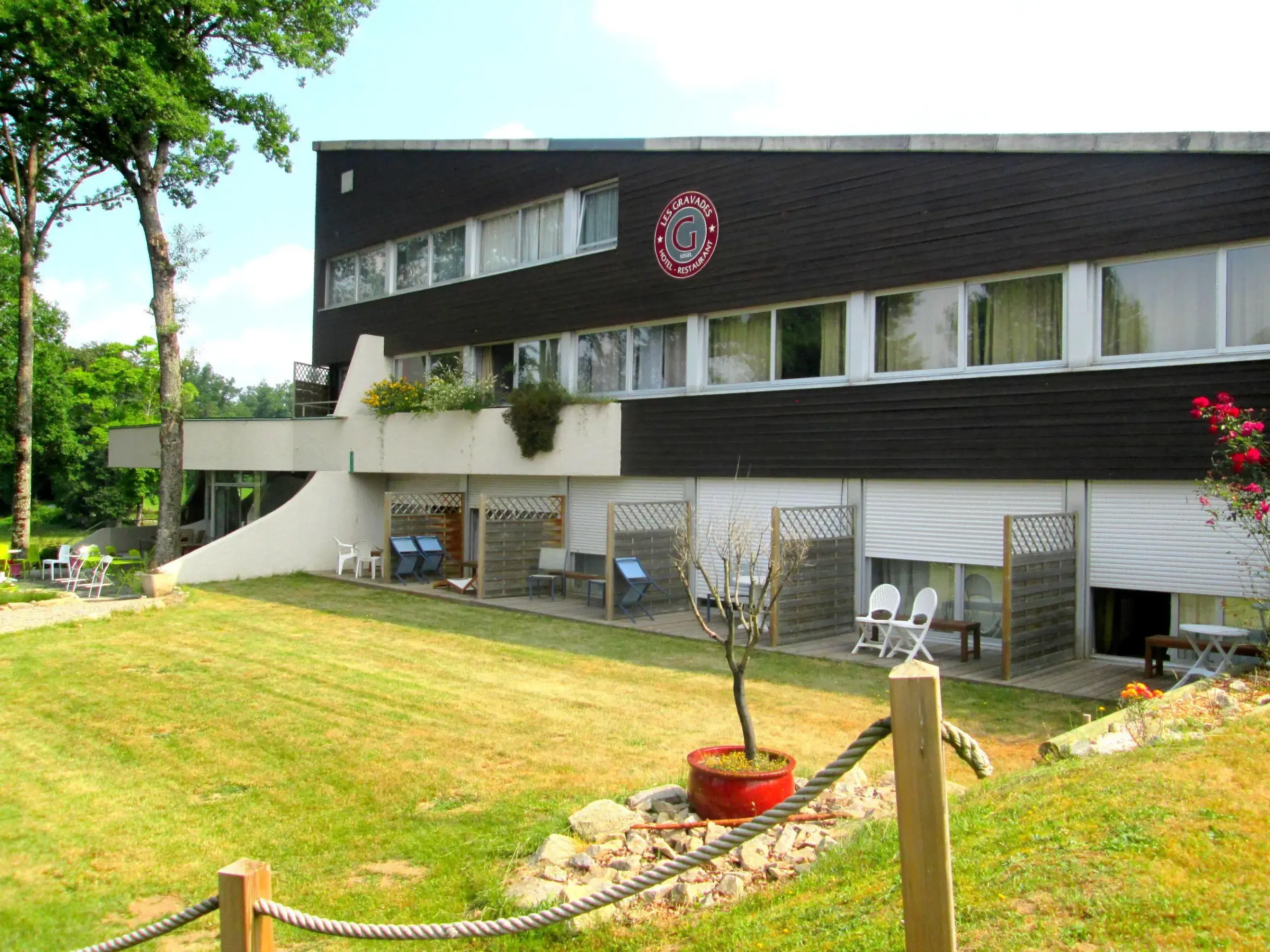 Les Gravades - USSEL (Corrèze)