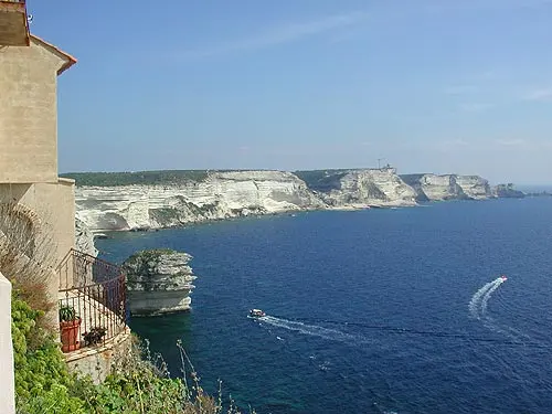 Nautic Aventures - Bonifacio (Corse 2A-2B)