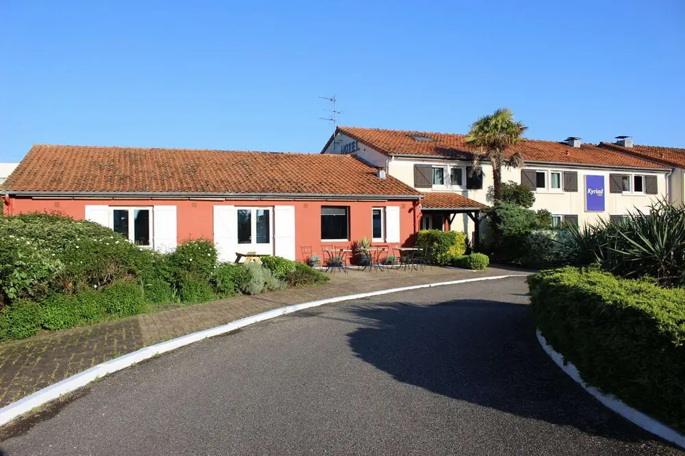 Kyriad Bordeaux Lormont - Lormont (Gironde)