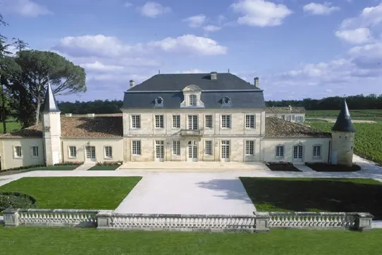 Château Couhins Lurton - Villenave-d'Ornon (Gironde)