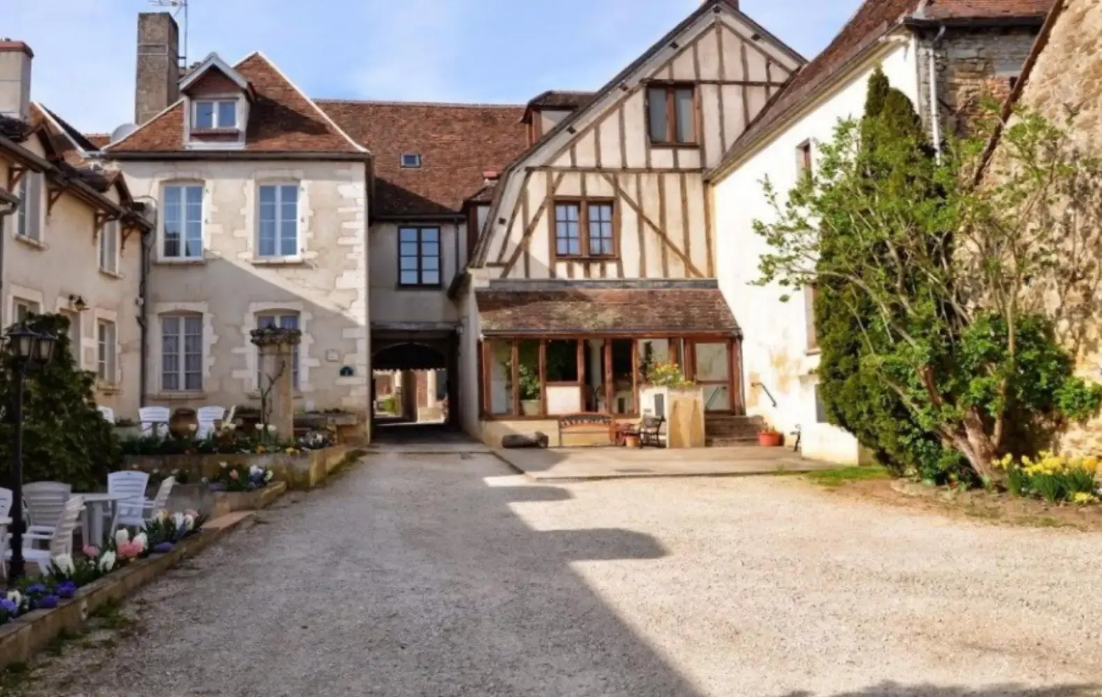 Le Relais Saint Vincent - Ligny-le-Châtel (Yonne)