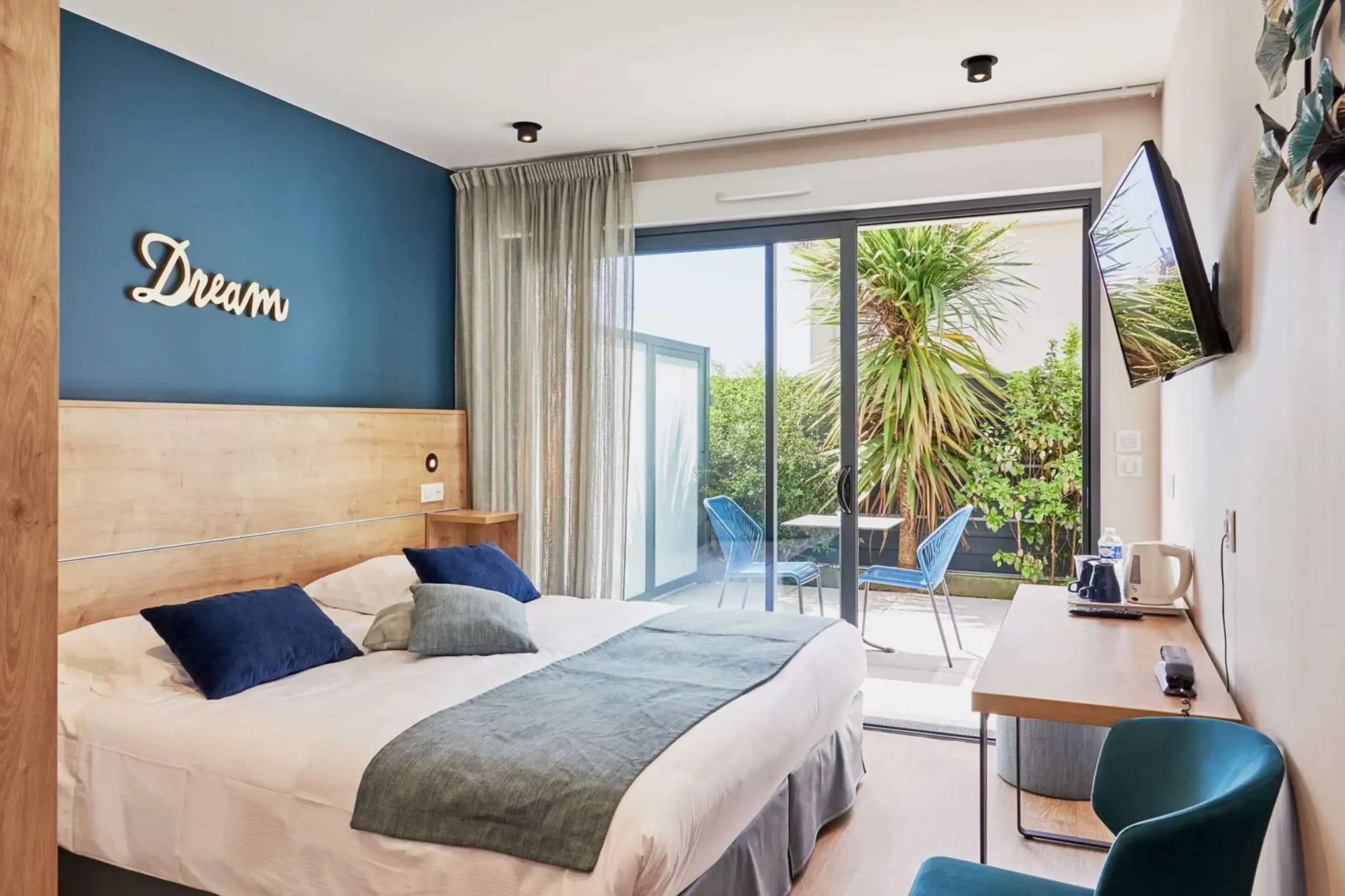 Hôtel Restaurant La Crémaillere - Courseulles-sur-Mer (Calvados)