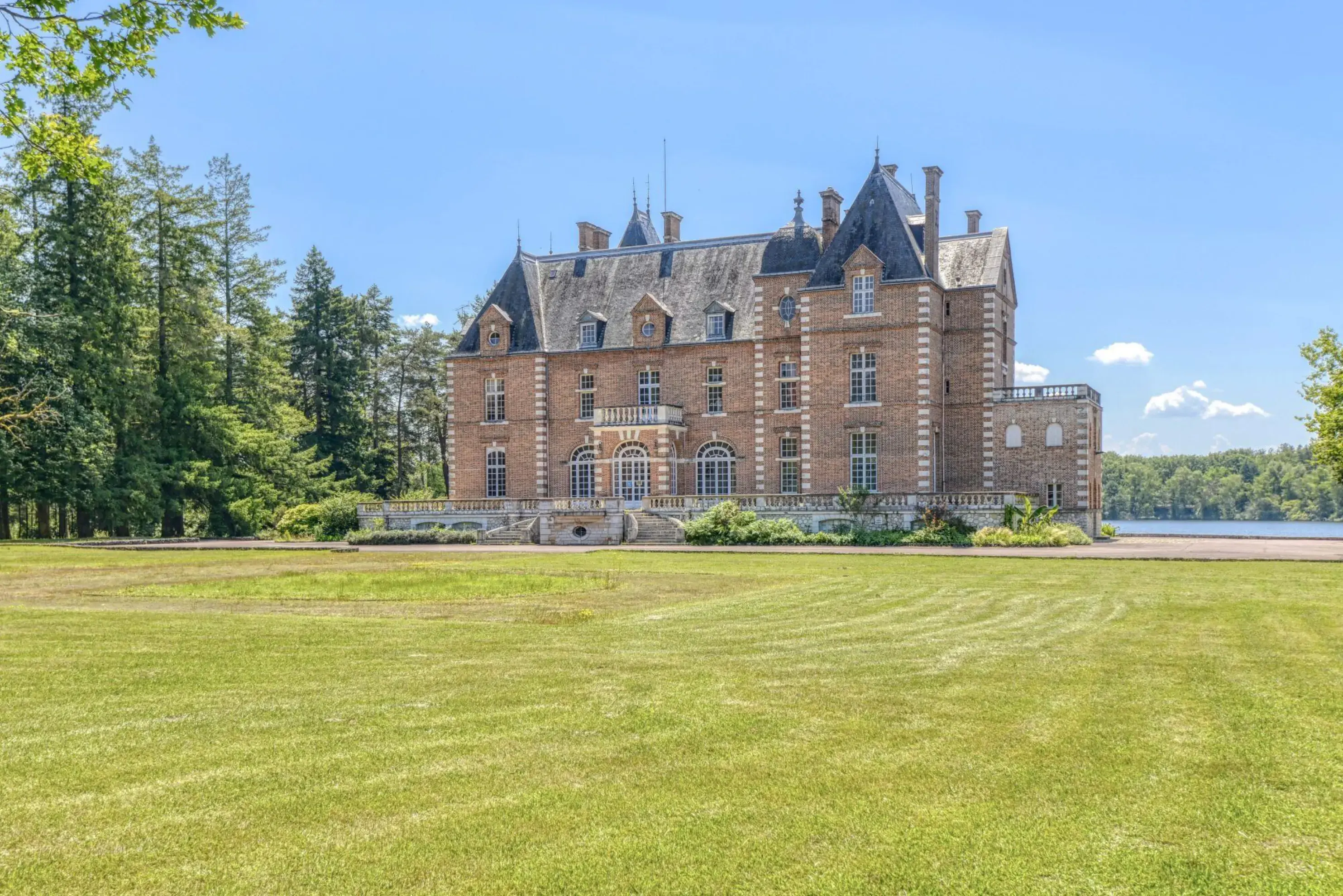 Domaine de Chales - Nouan-Le-Fuzelier (Loir-et-Cher)