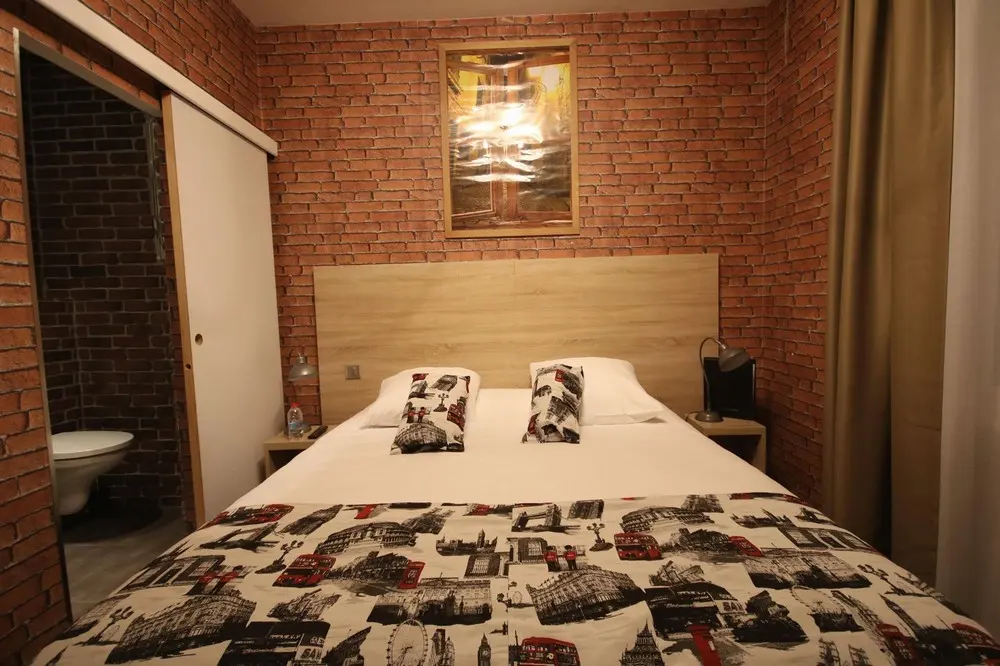 Photo 2
