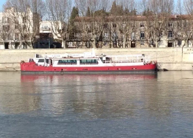 Restaurant La Peniche - Arles (Bouches-du-Rhône)