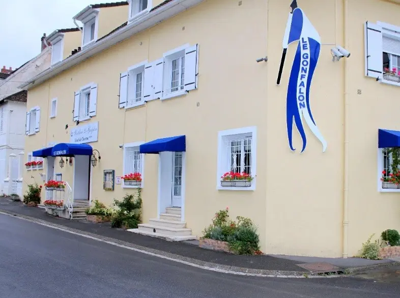 Auberge gastronomique Le Gonfalon - Germigny-l'Évêque (Seine-et-Marne)