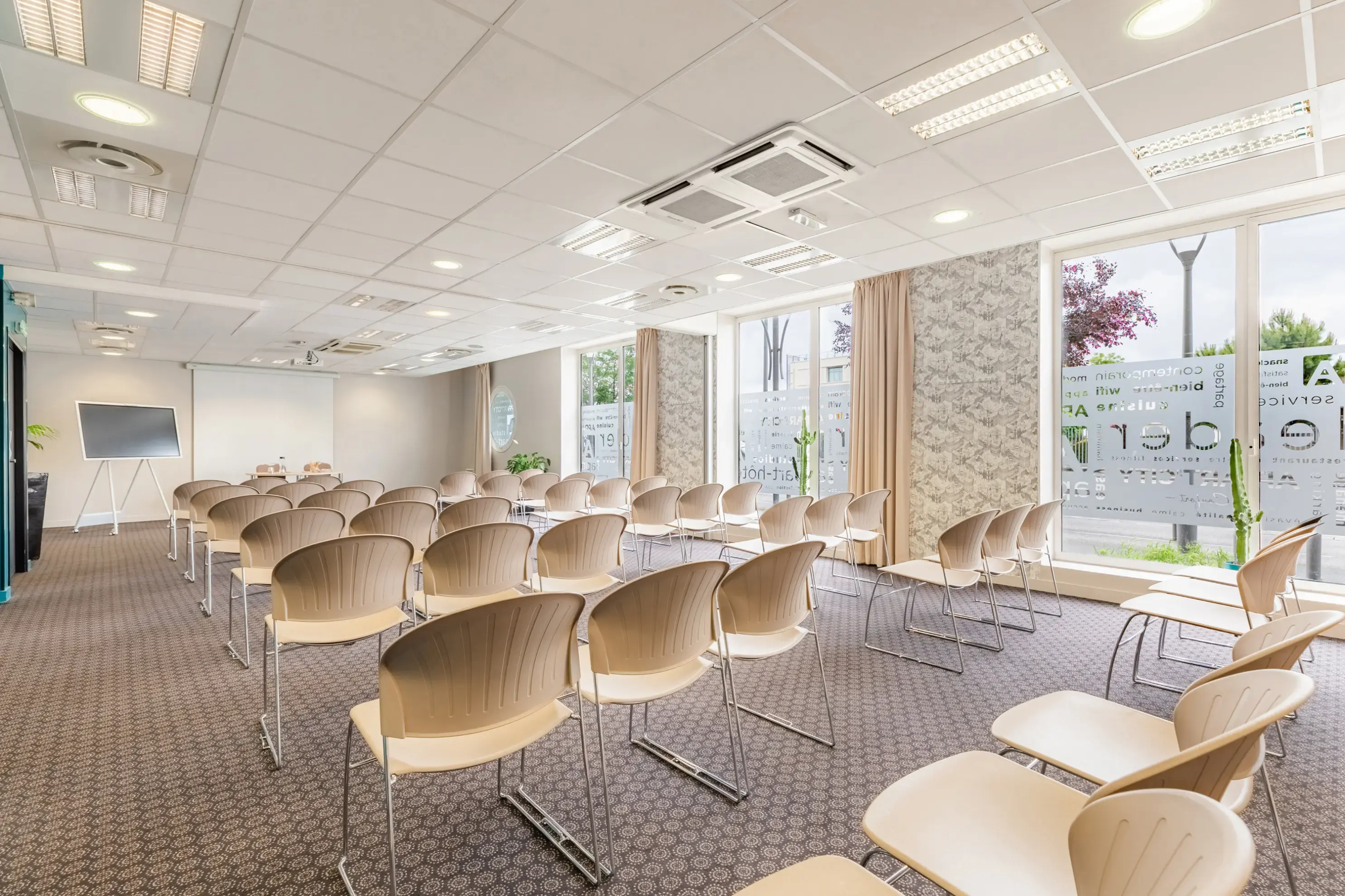 Appart’City Confort Le Bourget Aéroport - Le Blanc-Mesnil (Seine-Saint-Denis)