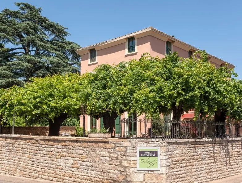 Hôtel et Restaurant Emile Job - Montmerle sur Saône (Ain)