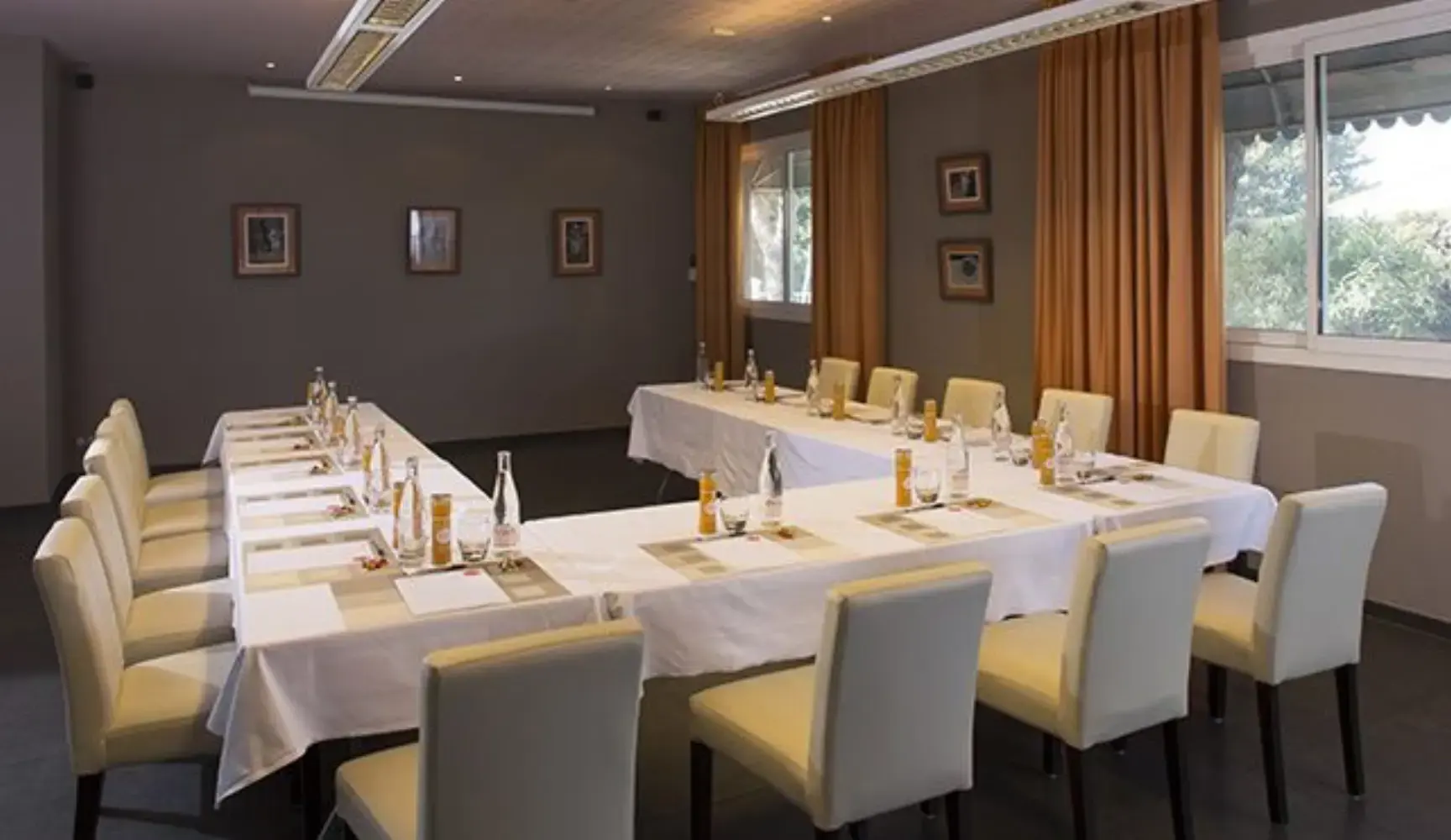 Safari Hôtel - Carpentras (Vaucluse)