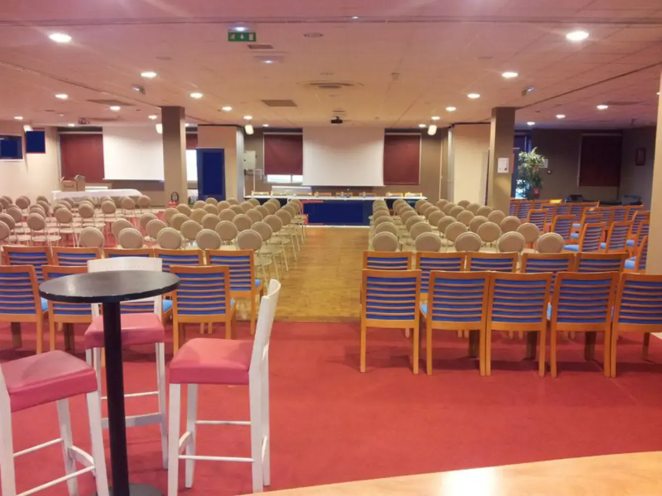 Espace séminaires et événements de l'Aéroport Clermont-Ferrand Auvergne - Aulnat (Puy-de-Dôme)