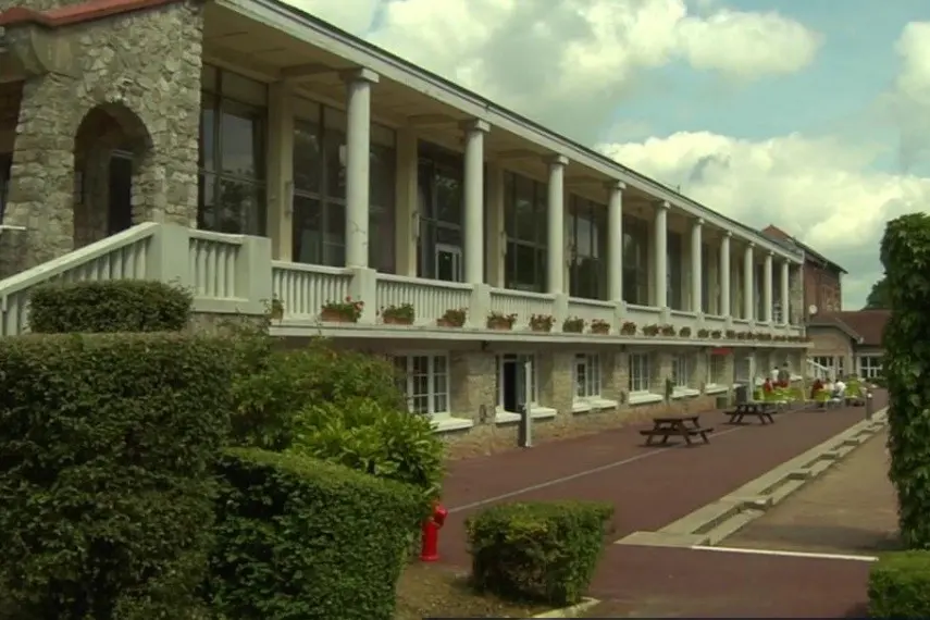 Les Trois Doms - Montdidier (Somme)