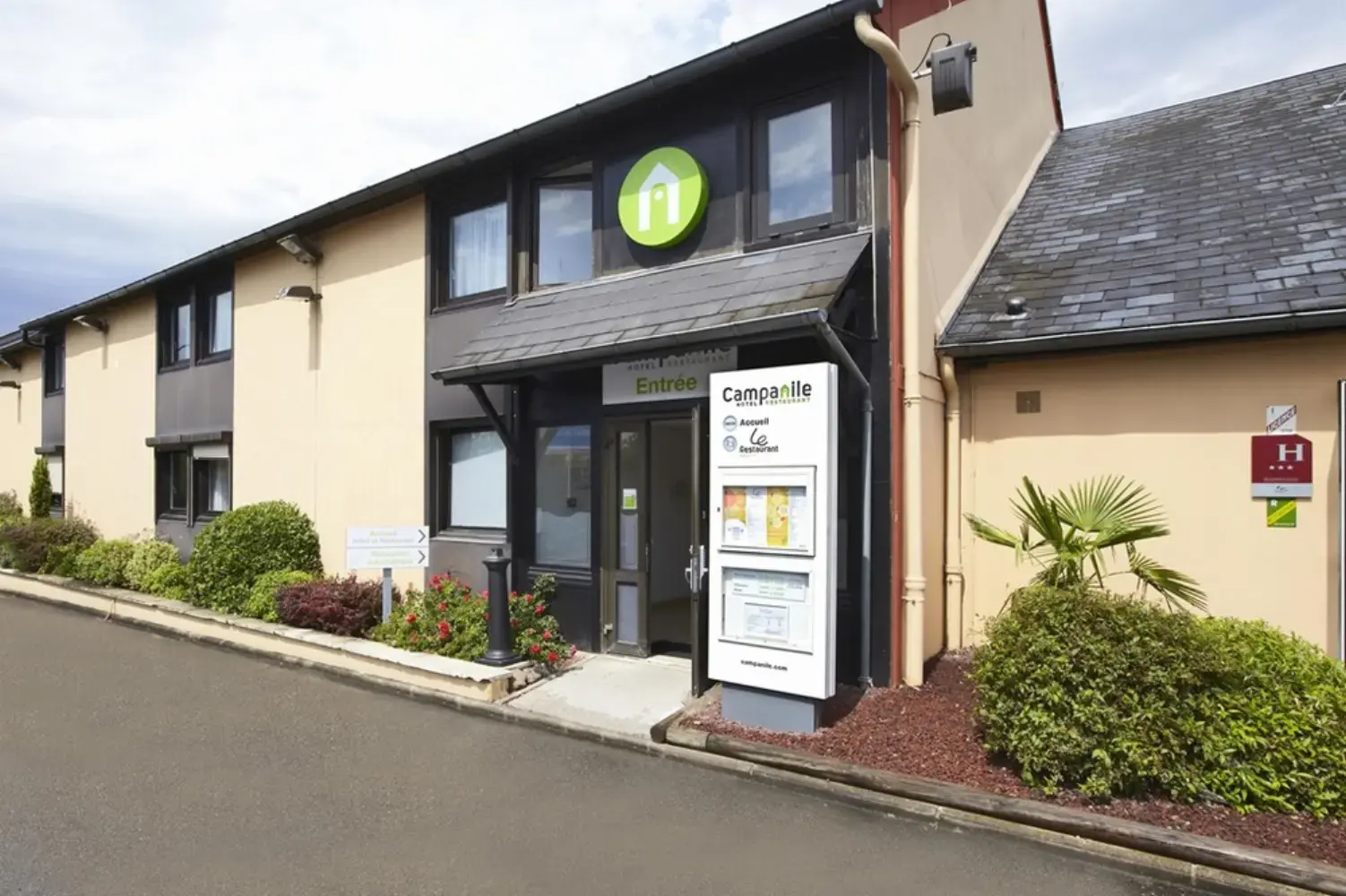 Campanile Dijon Est Saint Apollinaire - Saint-Apollinaire (Côte-d'Or)