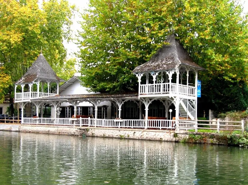 Le Pavillon Bleu Olivet - Olivet (Loiret)