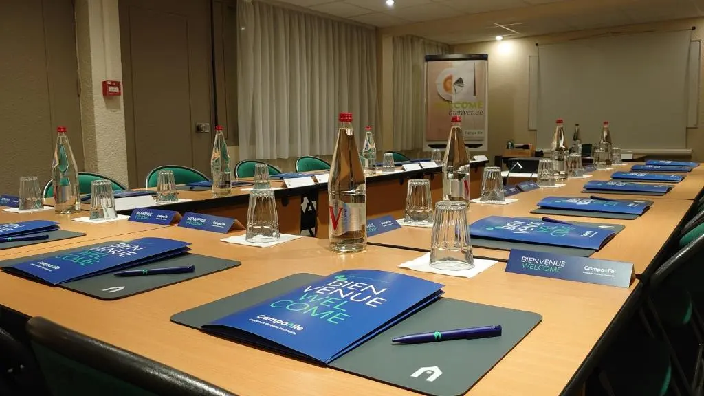 Campanile Nature- Bordeaux Lac - Bordeaux (Gironde)