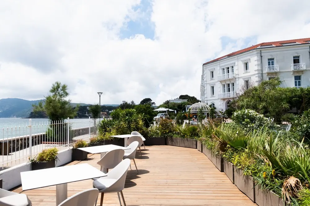 Grand Hôtel des Sablettes, Curio Collection by Hilton - La Seyne-sur-Mer (Var)