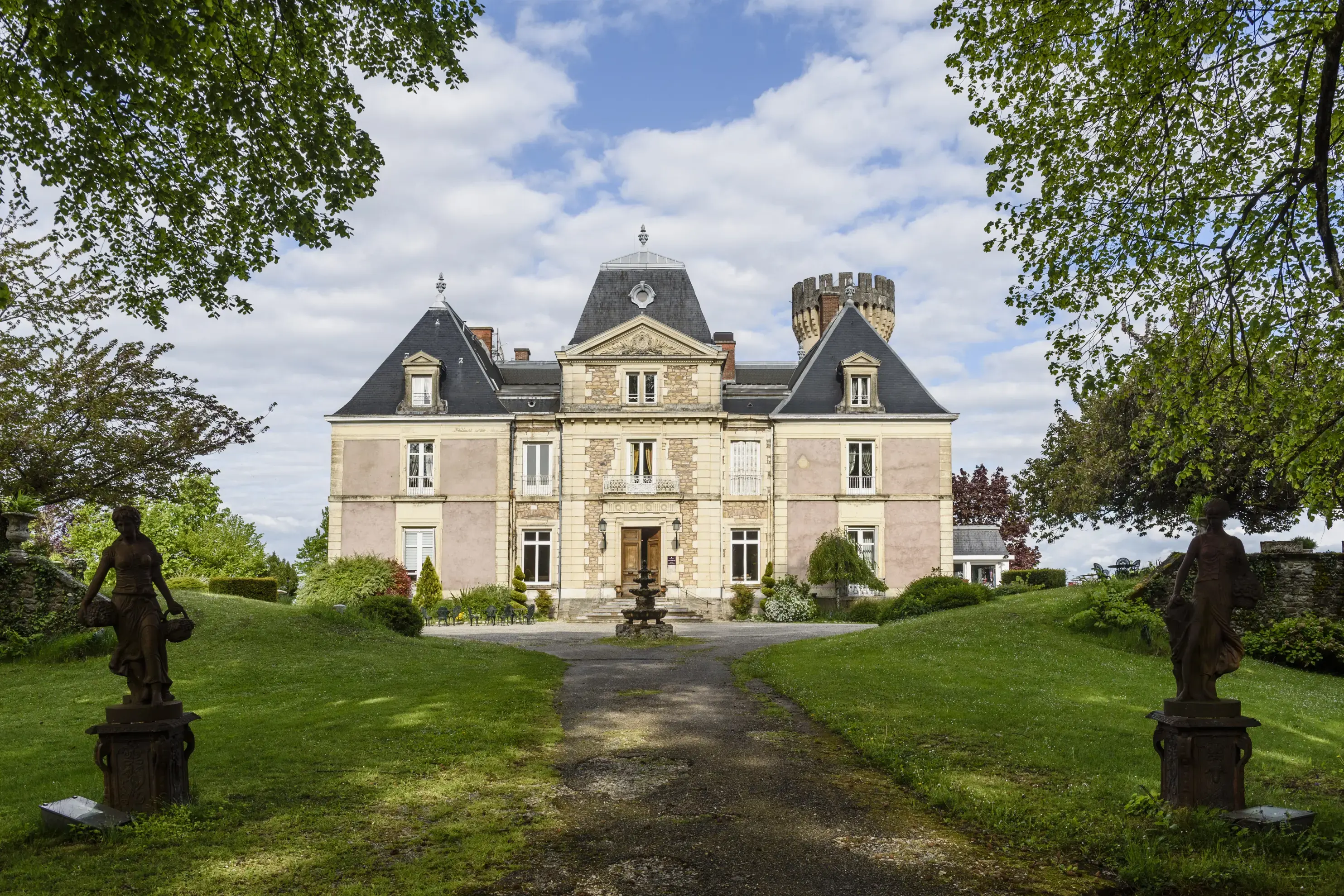 Chateauform Château de Faverges-de-la-Tour - Faverges-de-la-Tour (Isère)