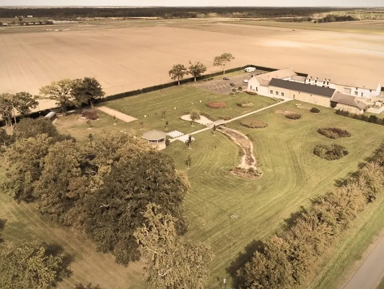 Domaine des Cygnes - Saint-Denis-de-l'Hôtel (Loiret)