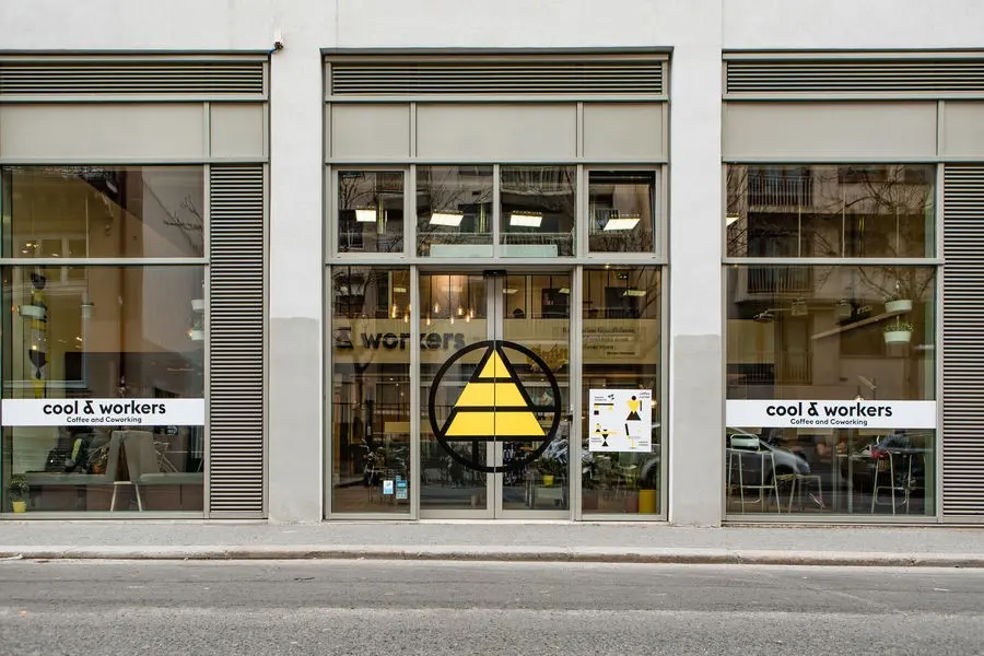 Cool and Workers - Paris (Paris)