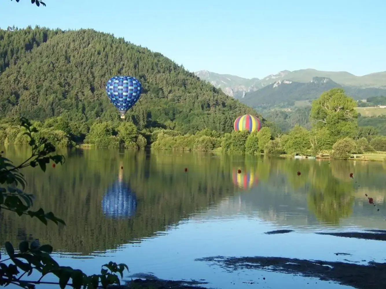 Camping l'Europe - Murol (Puy-de-Dôme)