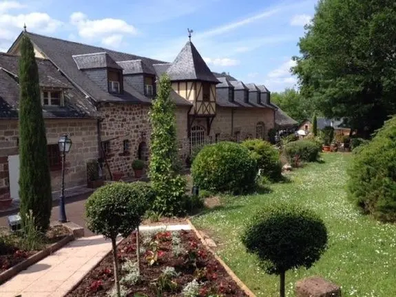 Grange de la Croix du Roc - Saint-Pantaléon-de-Larche (Corrèze)