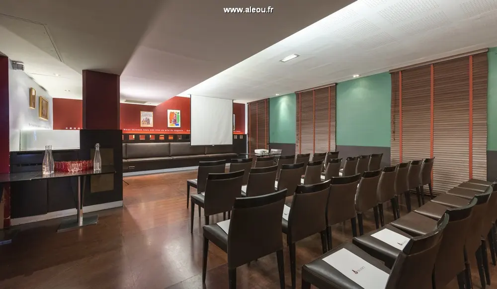 Lavinia - Paris (Paris)