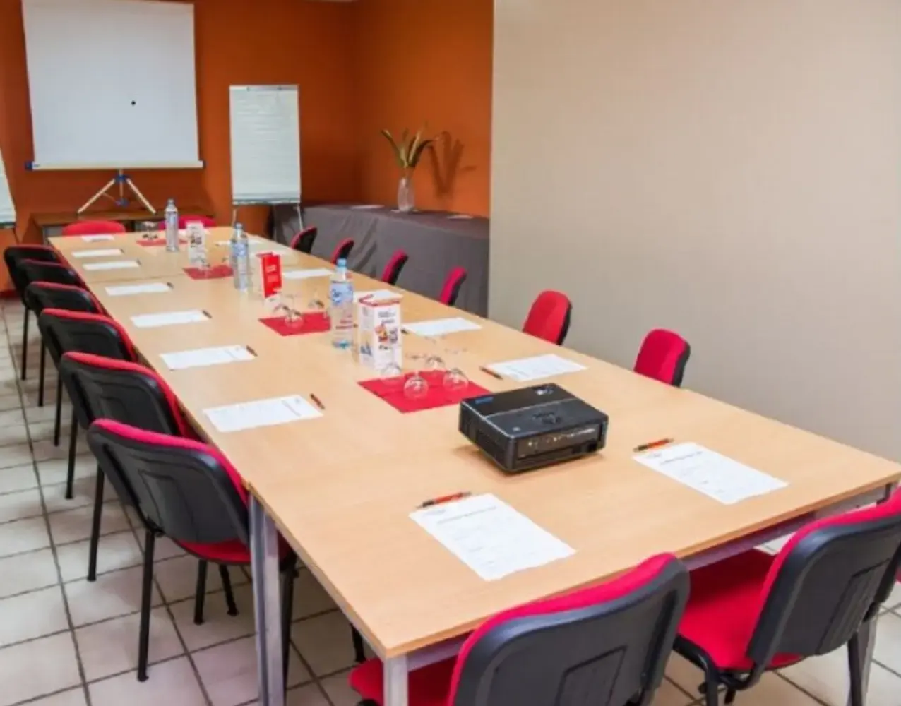 Buro Club Baie Mahault - Baie-Mahault (Guadeloupe)