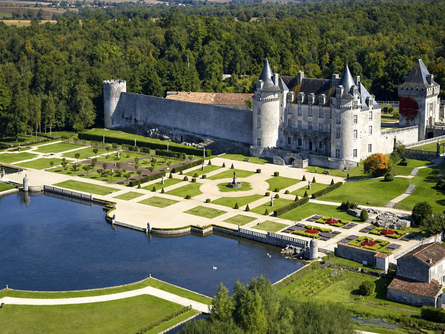 Château de la Roche Courbon - Saint-Porchaire (Charente-Maritime)