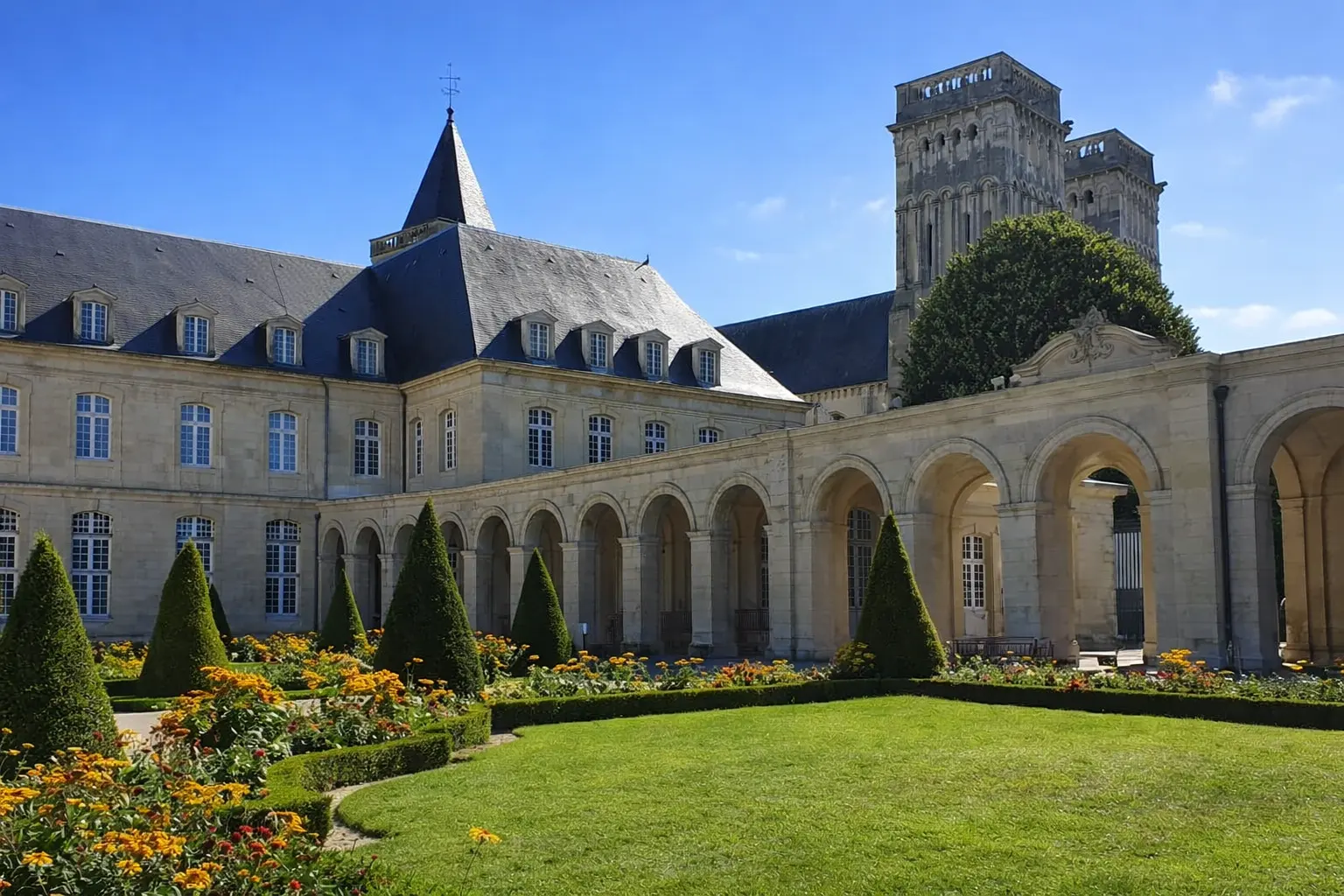 Abbaye aux Dames - Saintes (Charente-Maritime)