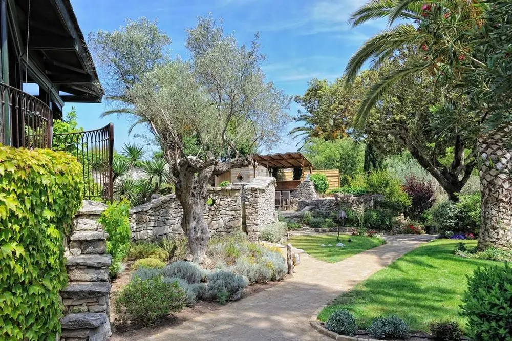 Hôtel A Cheda - Bonifacio (Corse 2A-2B)