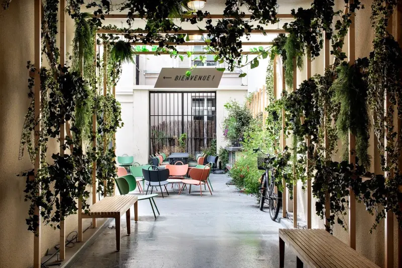 Morning Amsterdam - Paris (Paris)