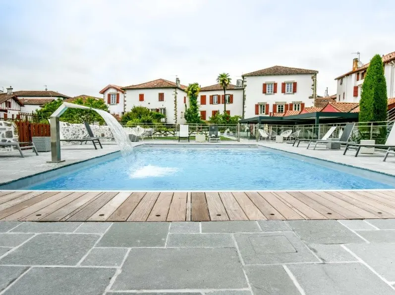 Hôtel Restaurant Euzkadi - Espelette (Pyrénées-Atlantiques)