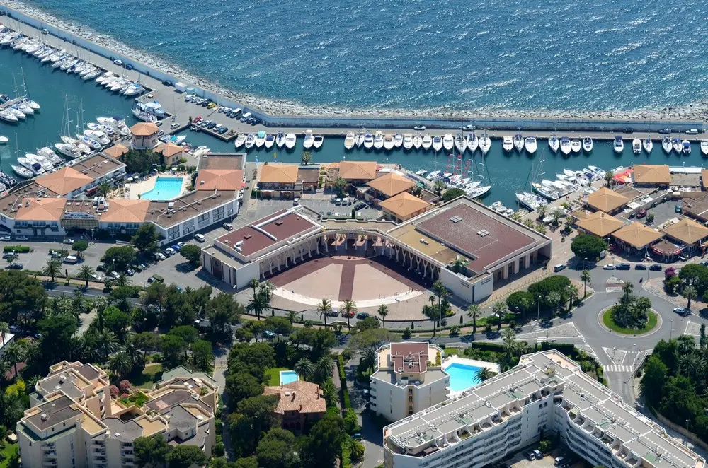 Palais des congrès de Saint-Raphaël - Saint-Raphaël (Var)