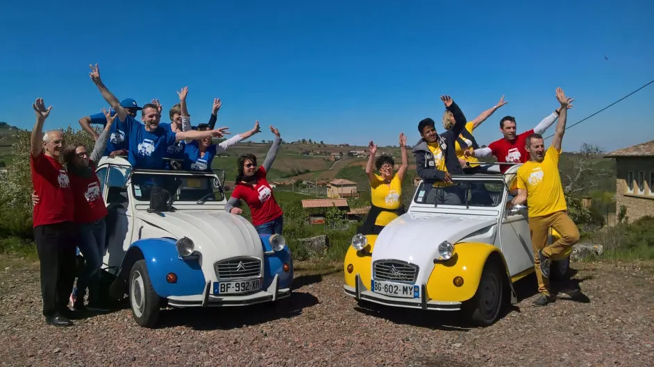 Rallyes en 2CV - CHAZAY-D'AZERGUES (69)