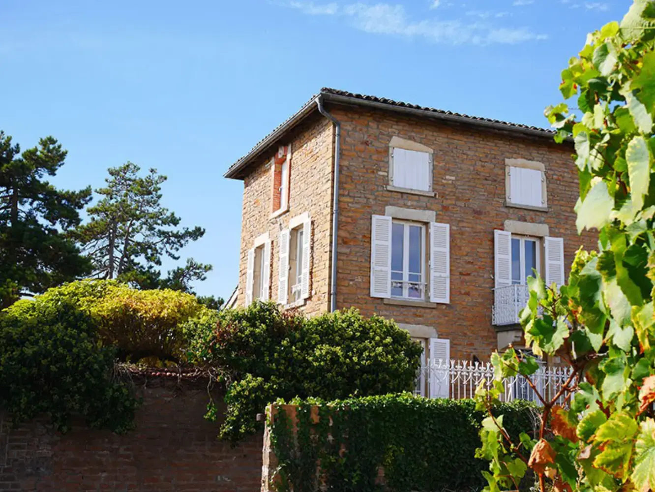 3 Pas sur le Côté - Hurigny (Saône-et-Loire)
