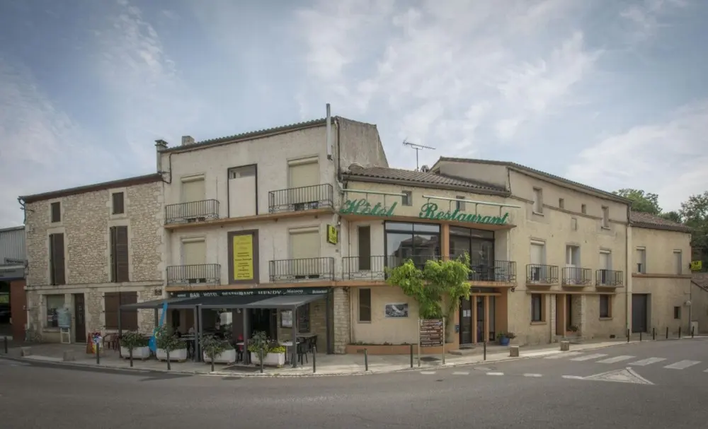 Hôtel Restaurant Henry II - Puy-l'Évêque (Lot)