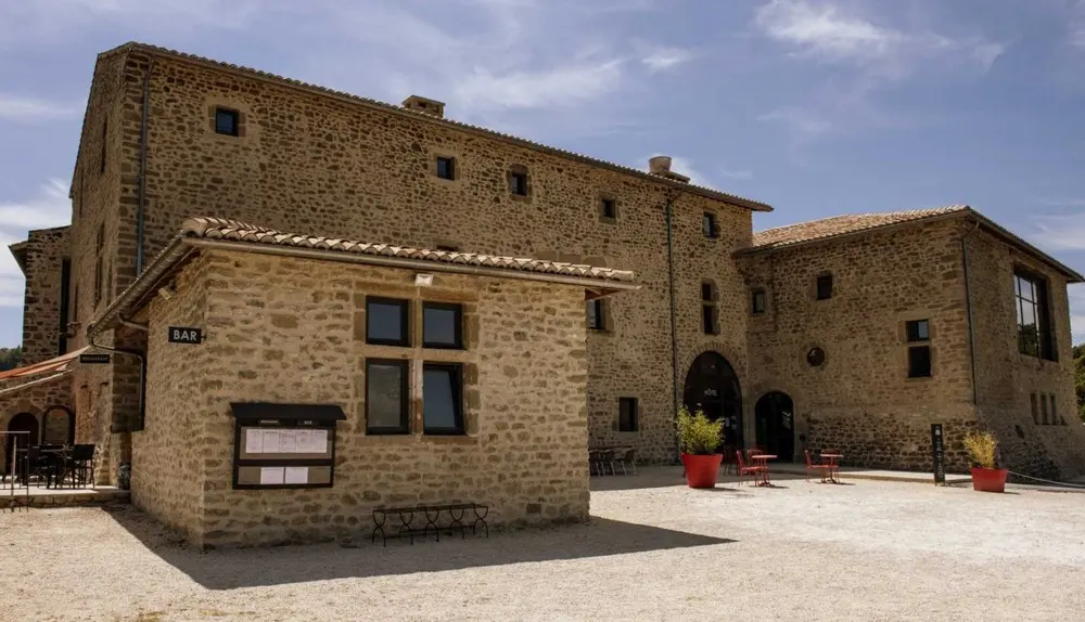 Château du Poët Célard - Le Poët-Célard (Drôme)