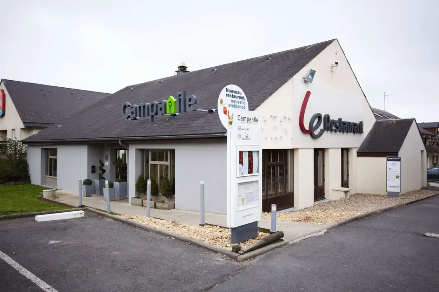 Campanile Senlis - Senlis (Oise)