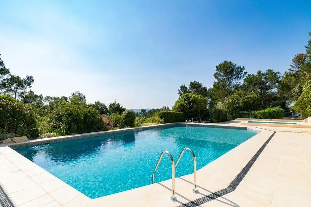 Les Arbousiers - La Roquebrussanne (Var)