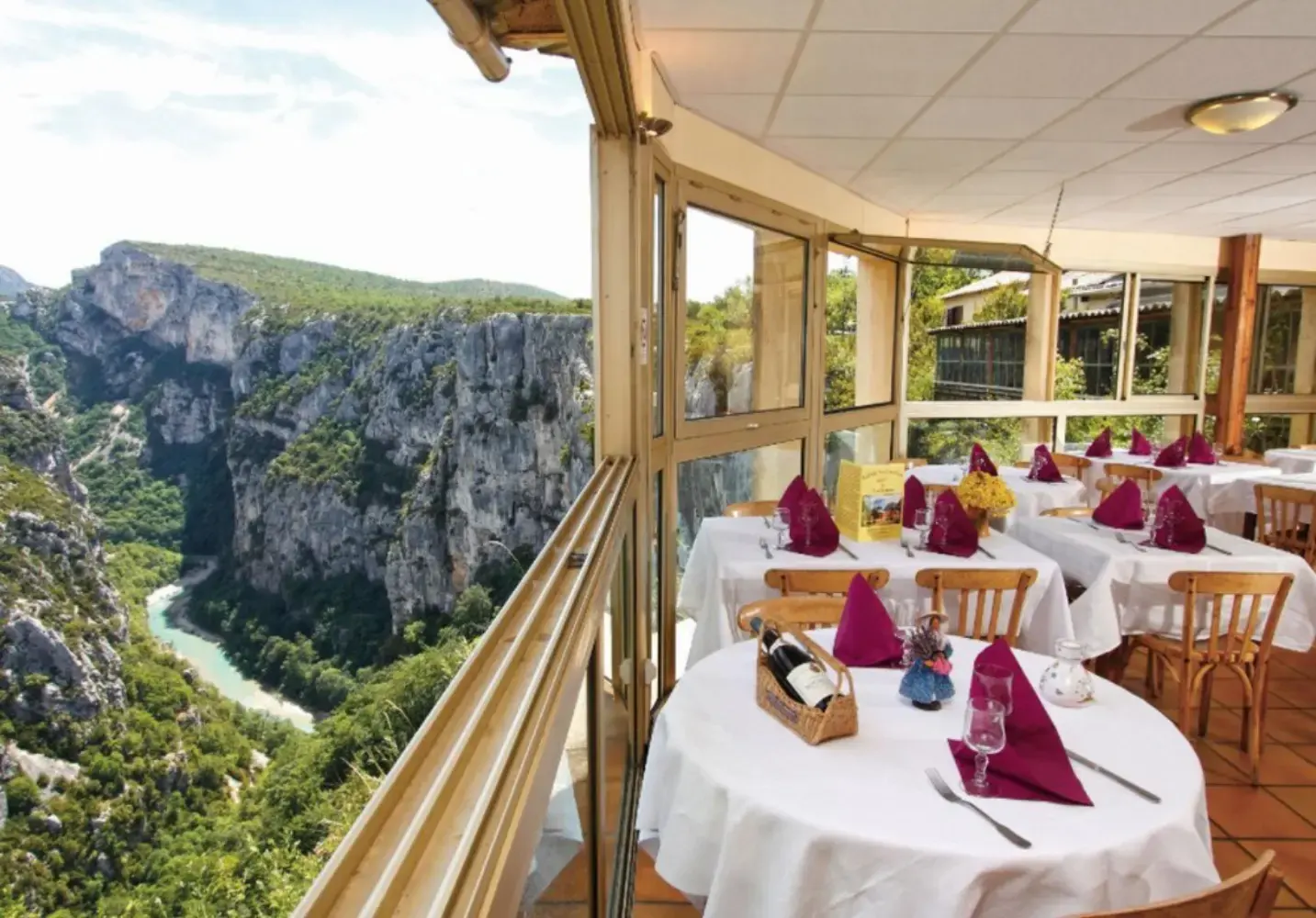 Hôtel et restaurant du Grand Canyon du Verdon - Aiguines (Var)