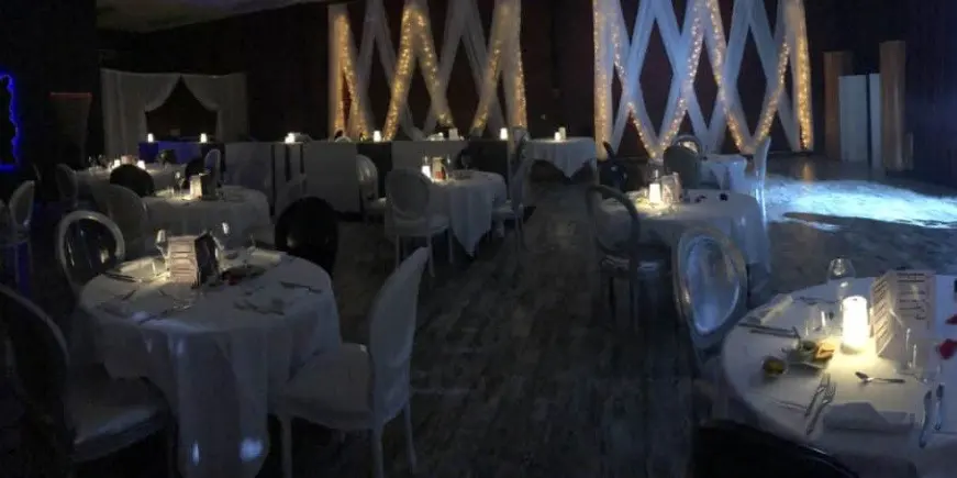 Aux Artistes Cabaret Moderne - La Garde (Var)